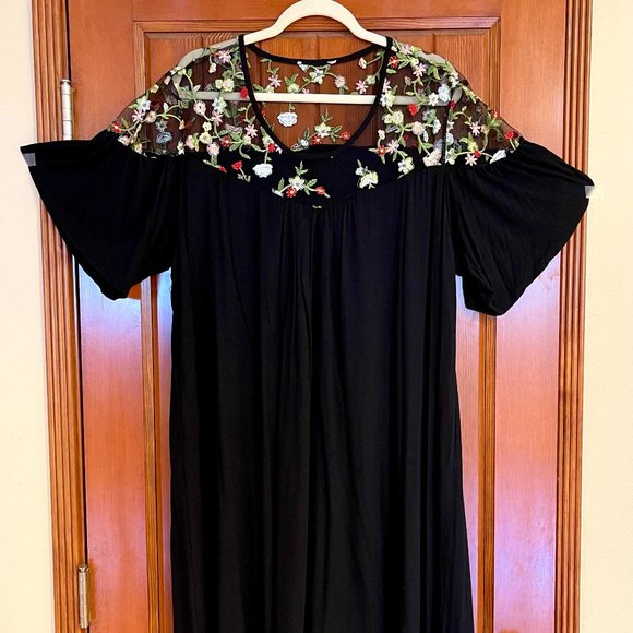 Tops - Black Blouse with Bright Embroidered Flowers 3x
